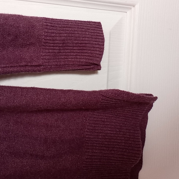 Reitmans Purple V Neck Sweater Xsmall - Picture 5 of 7